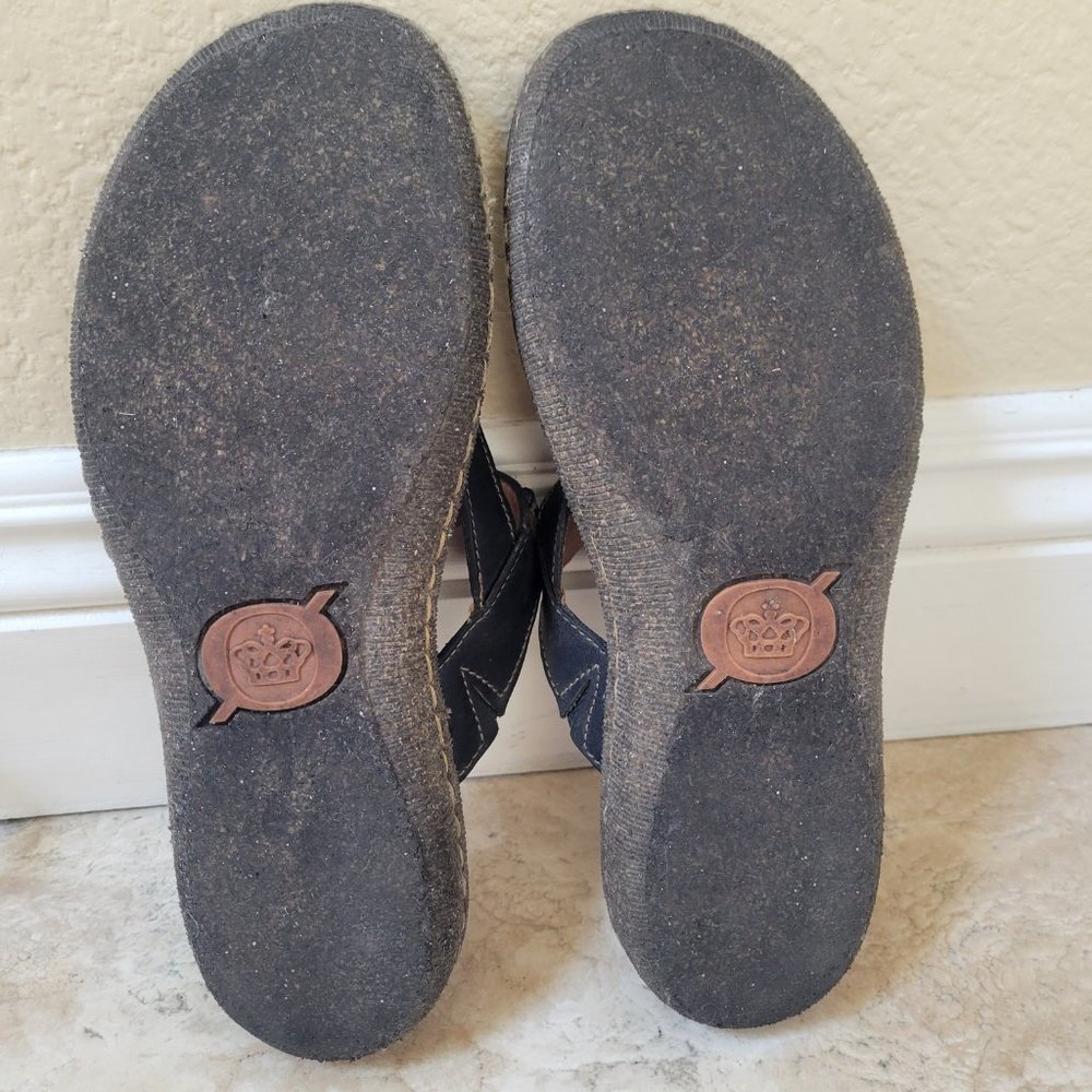 Born Leather Sandals - Size 8 - Picture 13 of 16